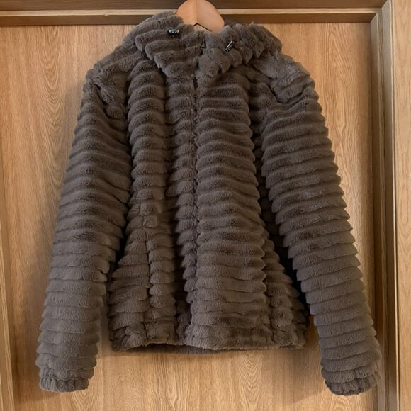 Zella Faux Fur Jacket - Picture 1 of 4